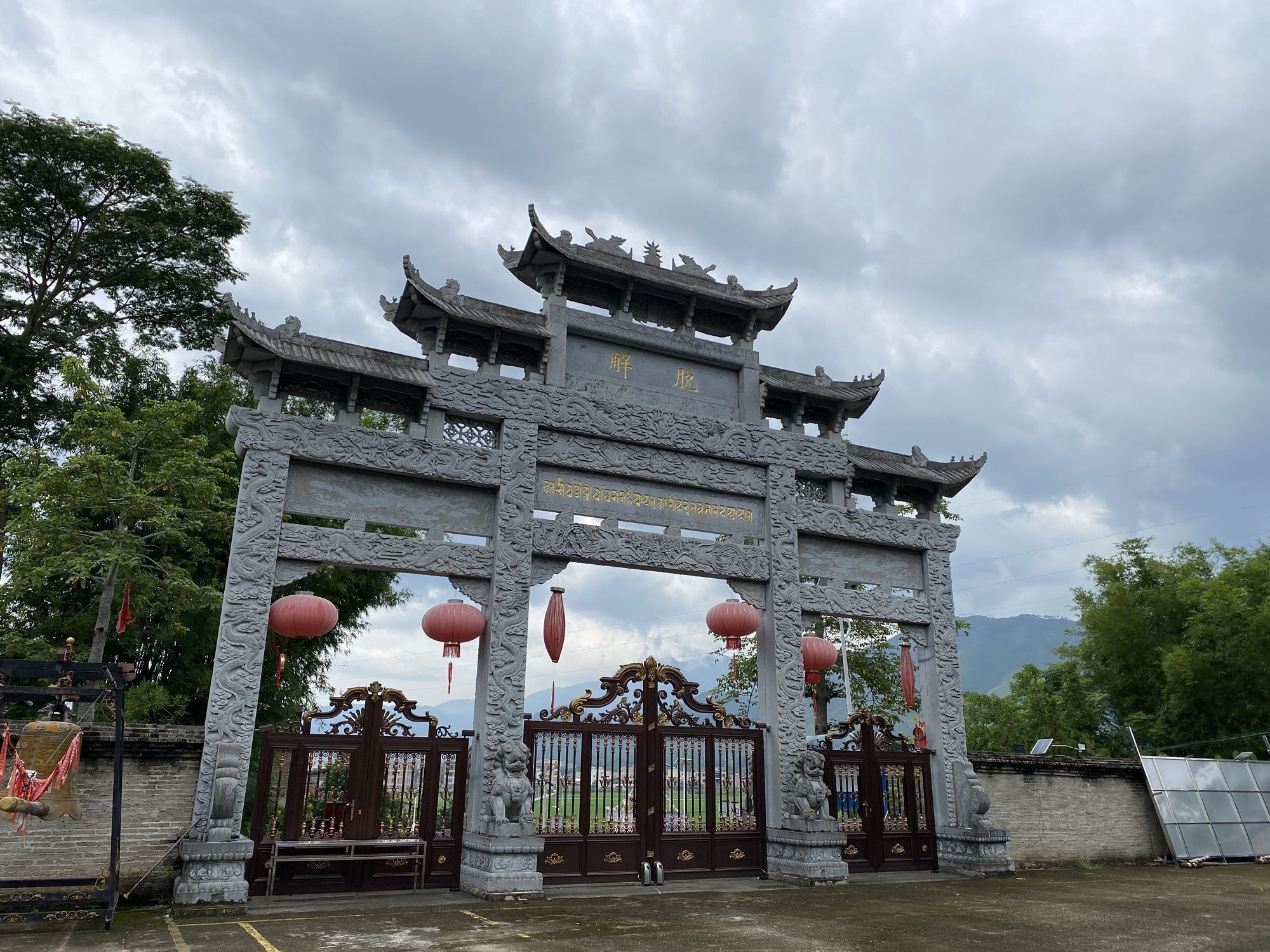 灵山寺实景照片