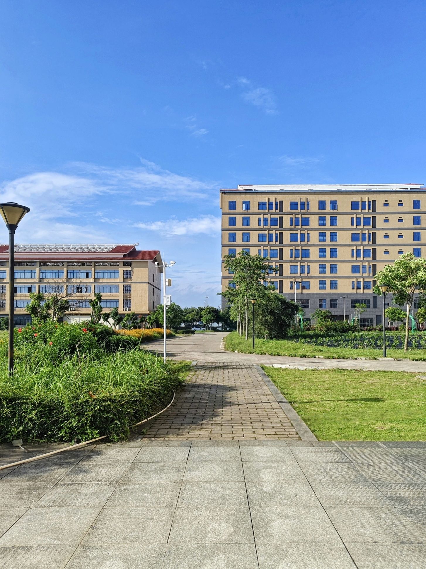 钦州市技工学校