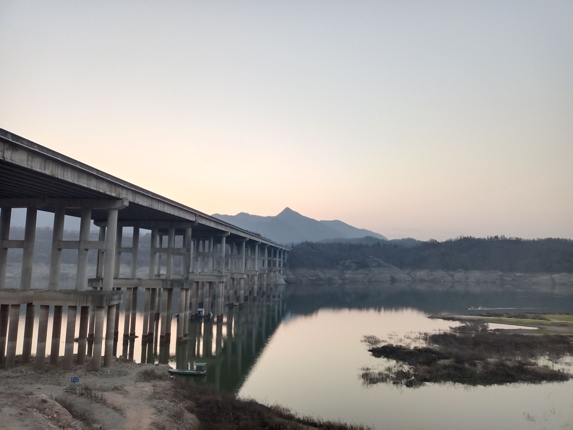 重阳湖风景区旅行图片 1