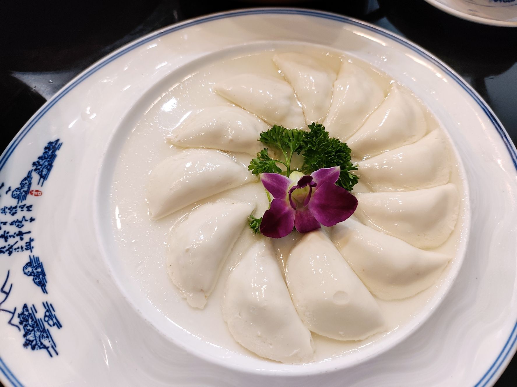 聚红盛农庄(新城区博物馆店)