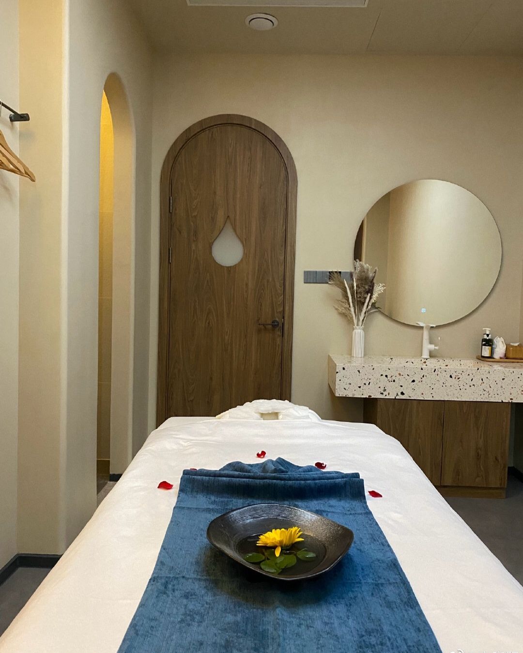 尊享SPA按摩会所