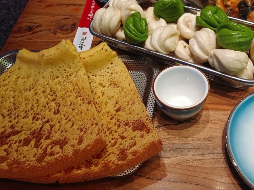 靠山屯铁锅炖