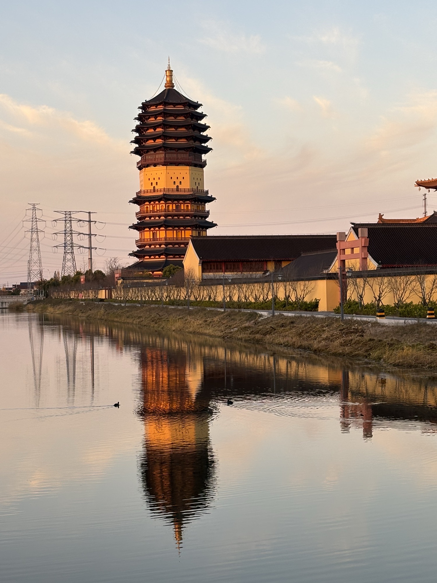 凤栖湖景区旅行图片 1