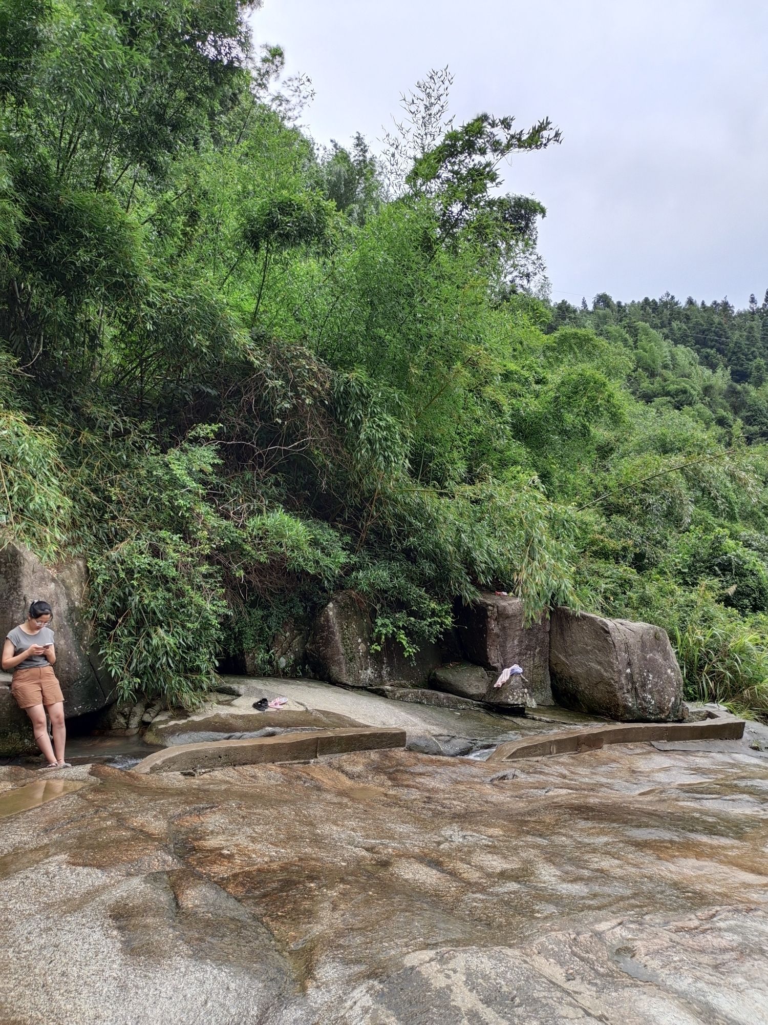 龙下瀑布旅行图片 2