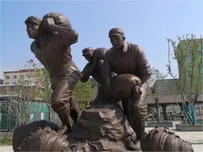 王杰广场旅行图片 1