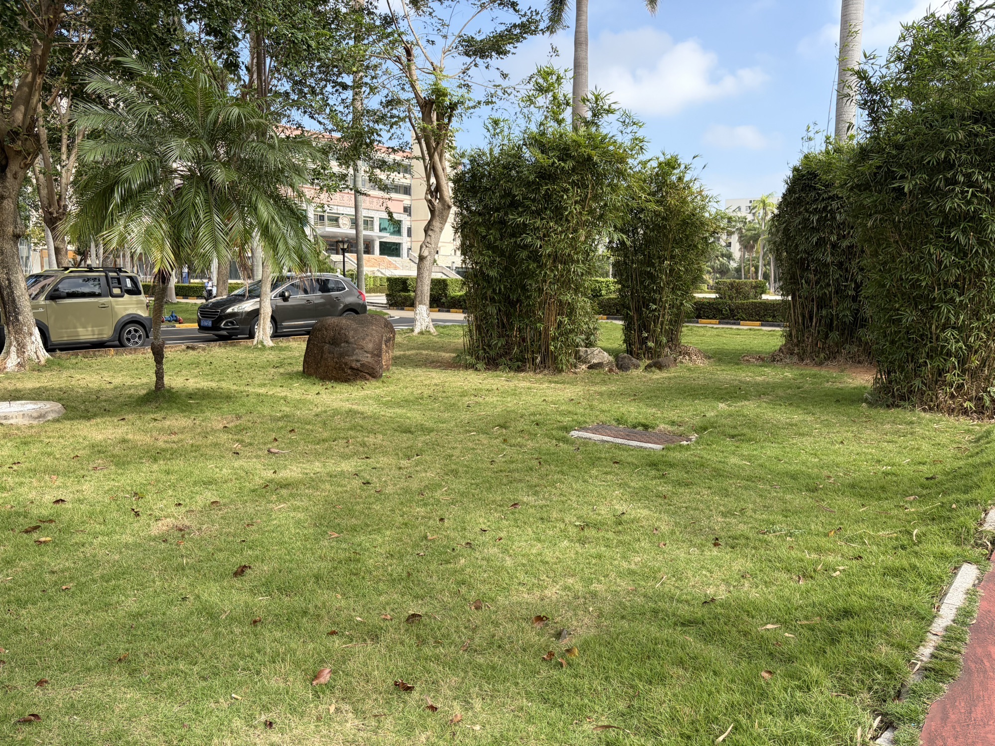 海南大学海甸校区派圃
