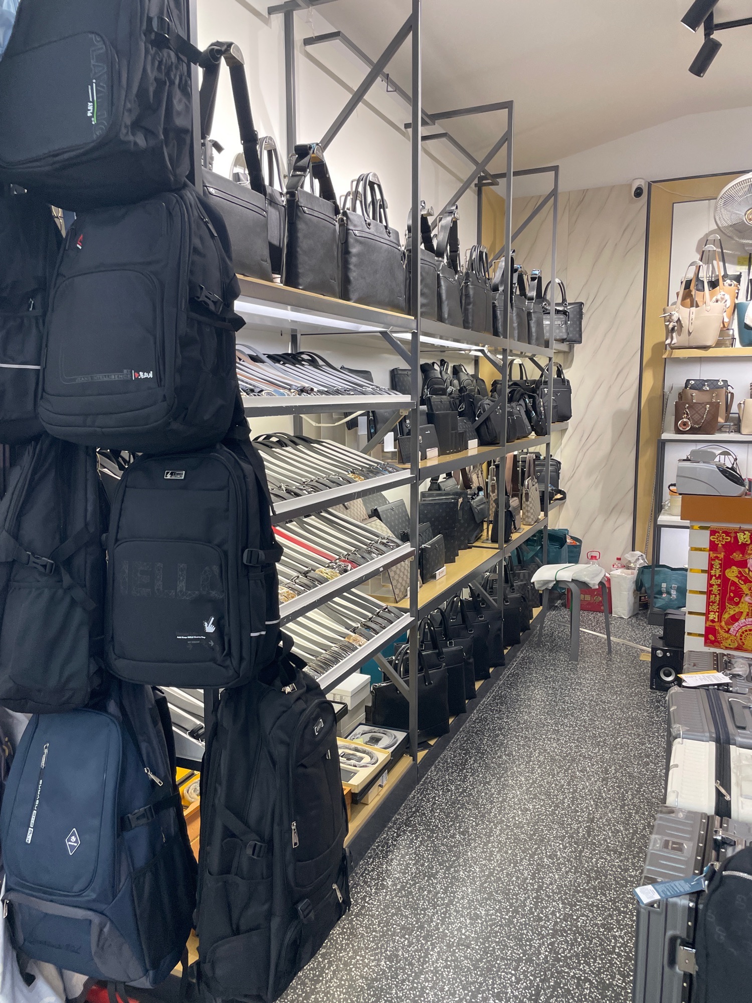 袋鼠(鹤城休闲购物广场店)