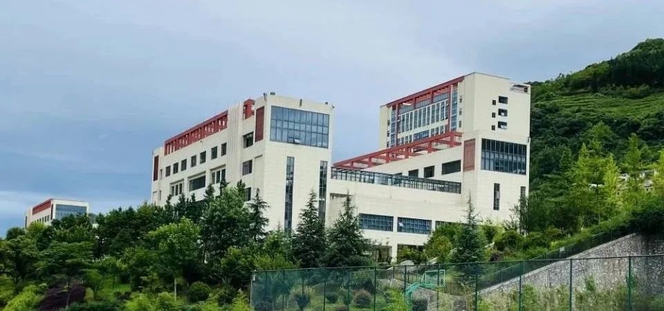 六盘水幼儿师范高等专科学校