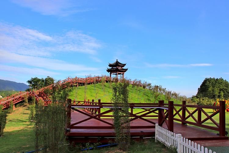 泷泊国际慢城花千谷旅行图片 3