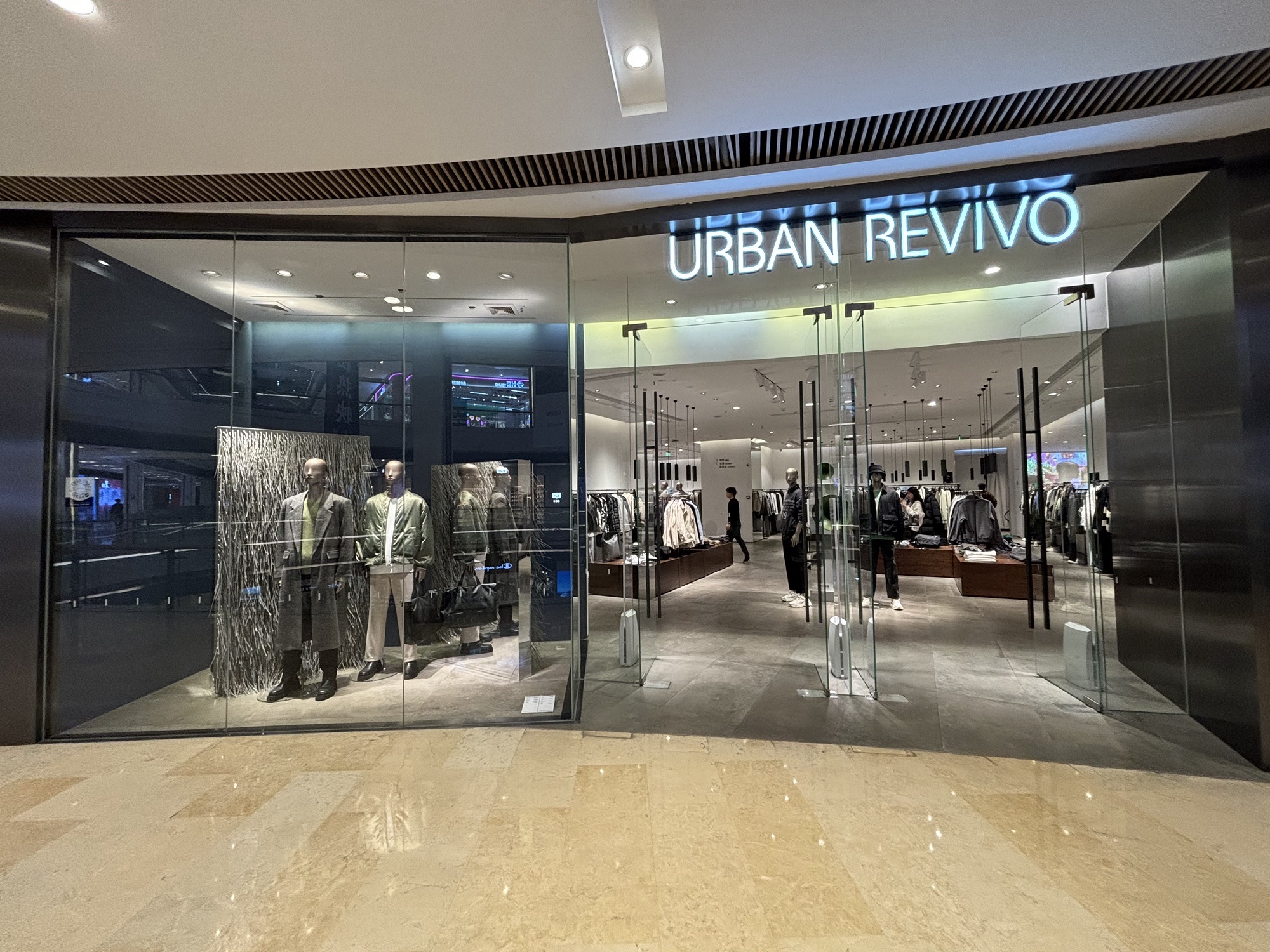 URBAN REVIVO(厦门宝龙一城店)