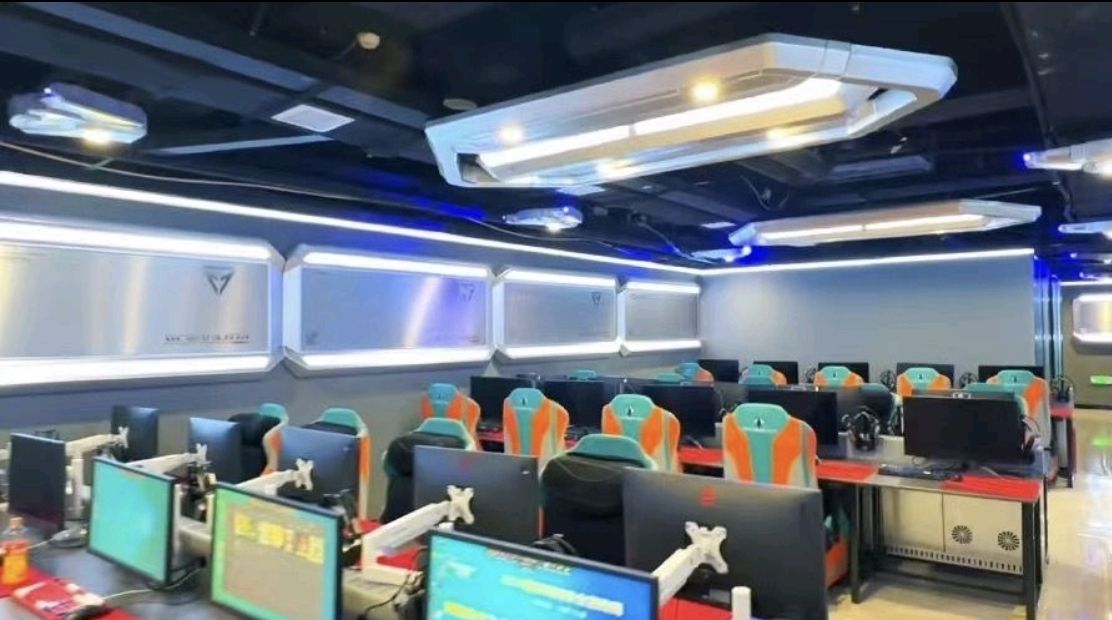极速网咖(中房花园店)