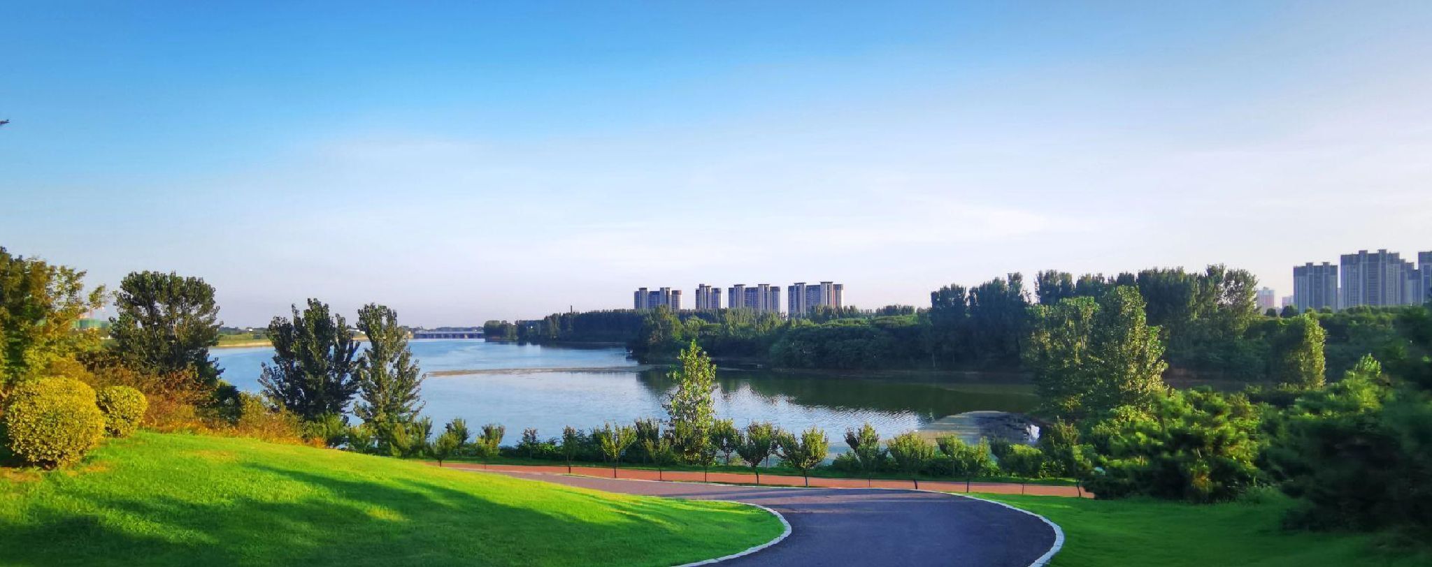 颍河登善湖城市山地公园