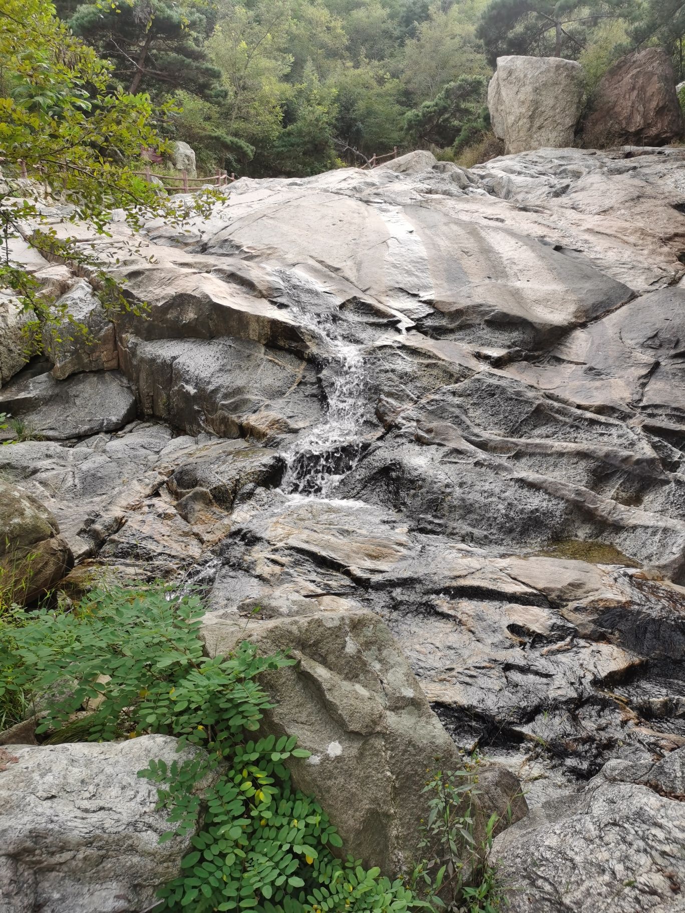 莱芜彩石溪景区旅行图片 1