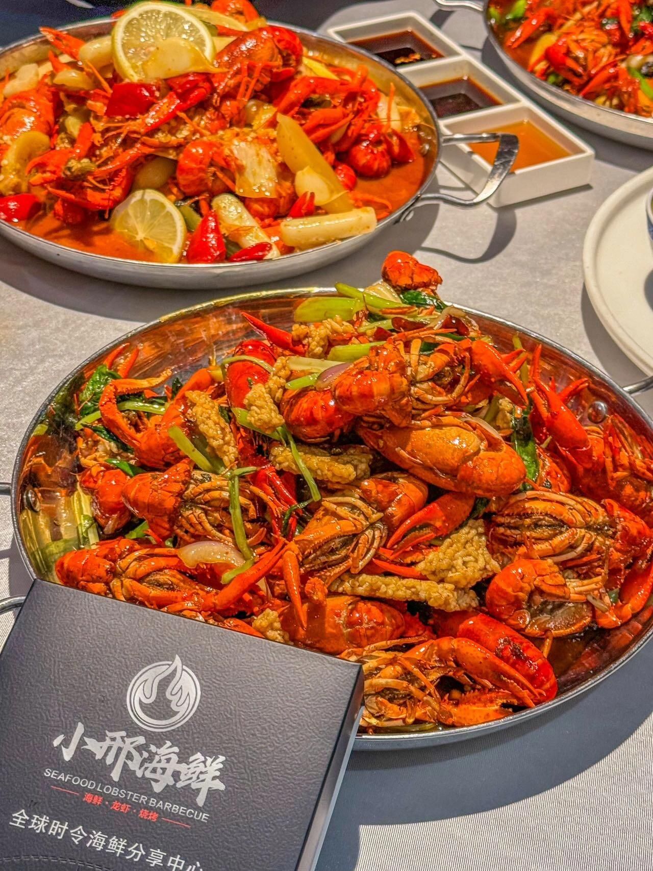 小邢海鲜龙虾烧烤(上海大学店)