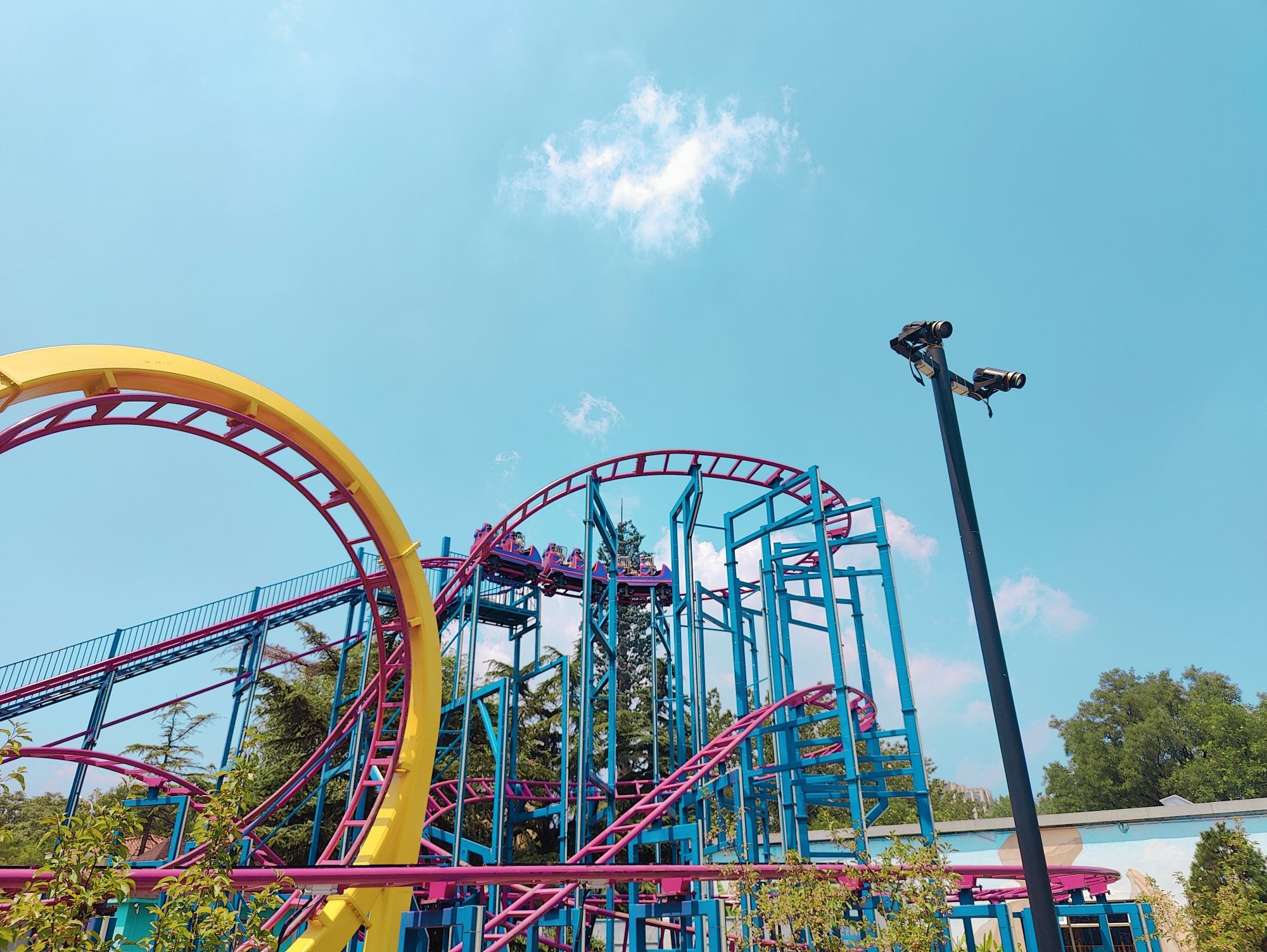 场地封面-疯狂滑车