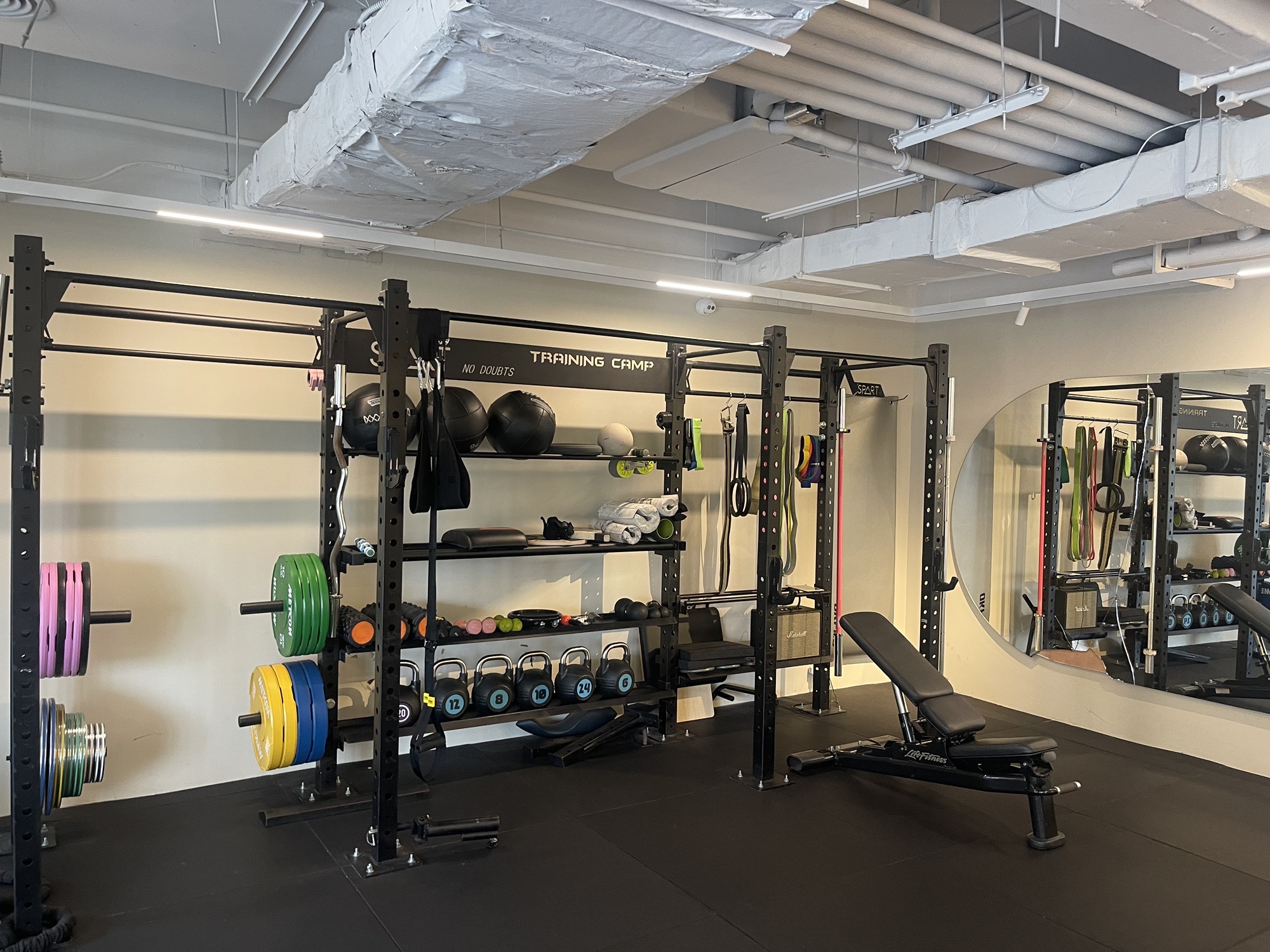 场地封面-Rhino健身工作室(新天地店)