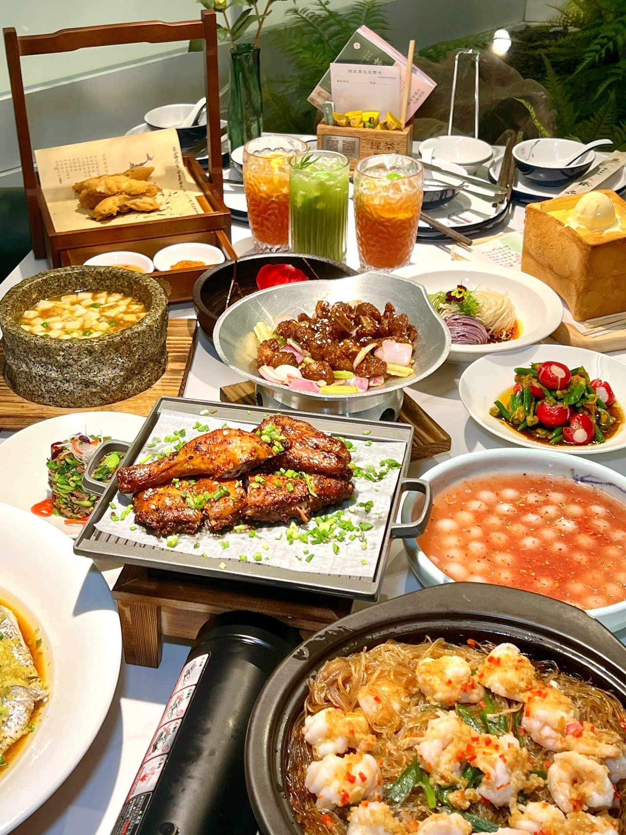 绿茶餐厅(成都金牛万达广场店)