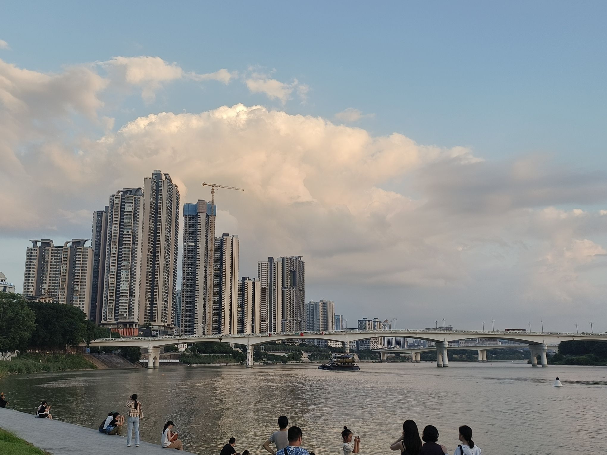 邕江夜游