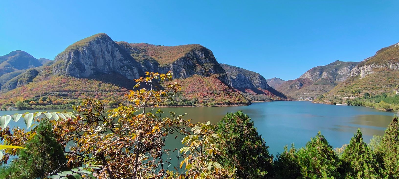 青塔湖风景区旅行图片 1