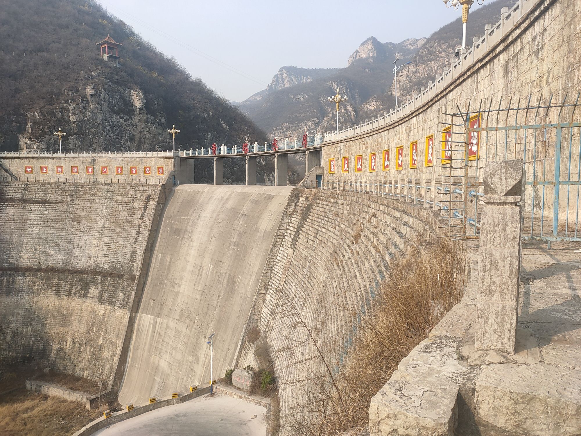 青塔湖风景区旅行图片 1