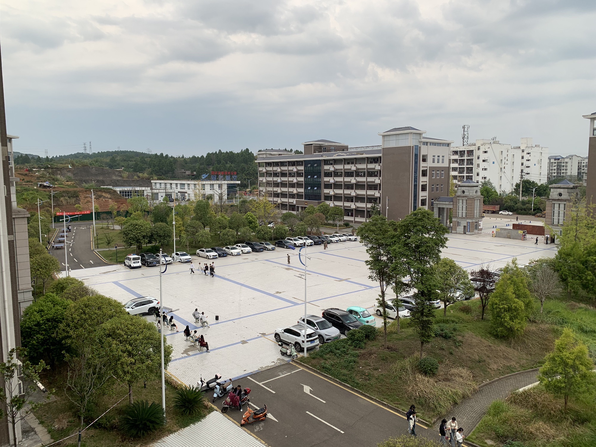 南充市职工大学潆溪校区