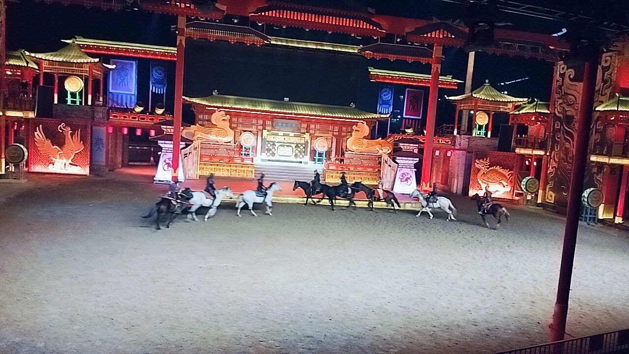 龙泉古镇·戏剧幻城旅行图片 3