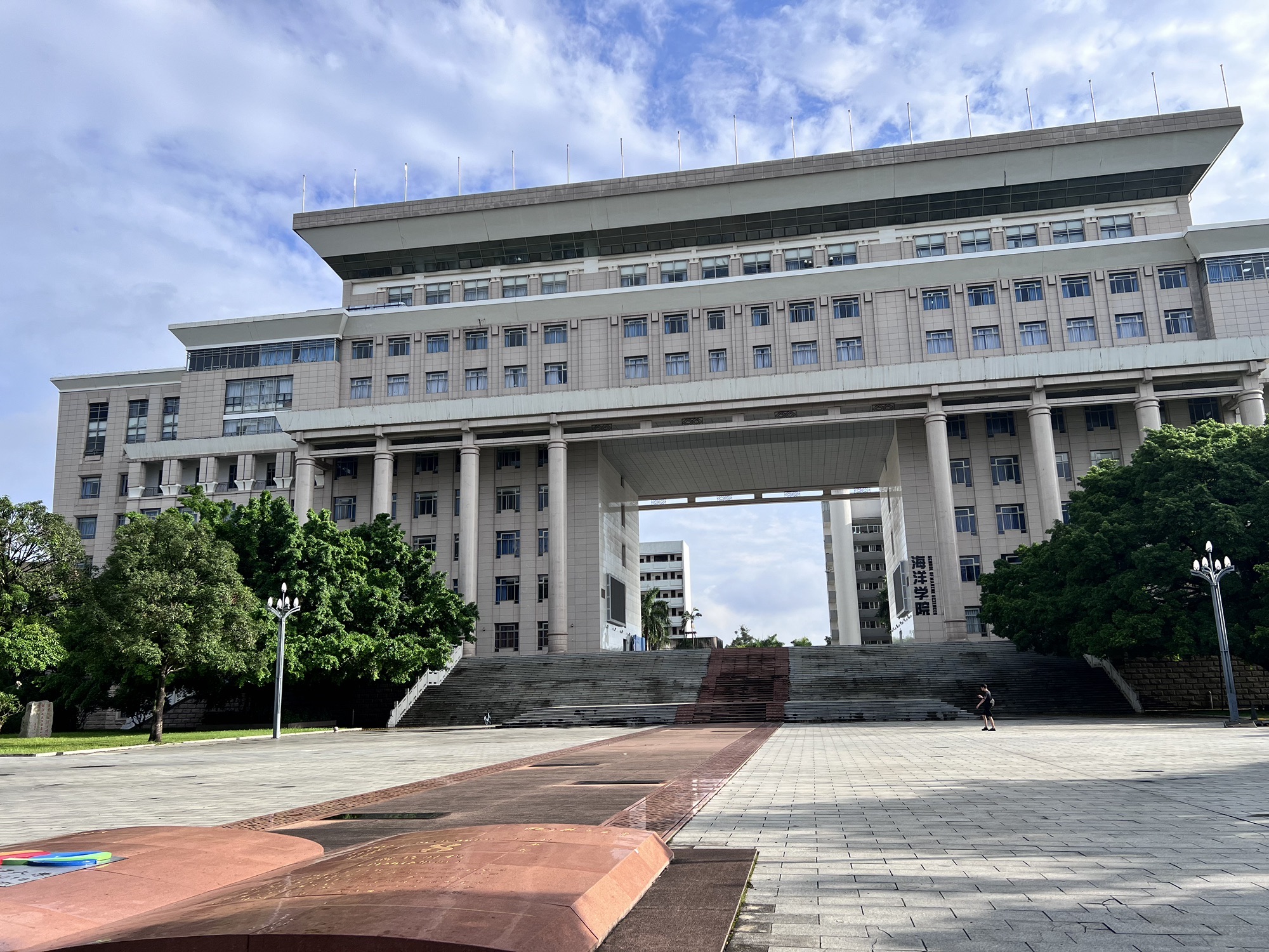 育才广场旅行图片 3