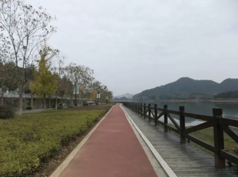 凤凰湖景区旅行图片 1