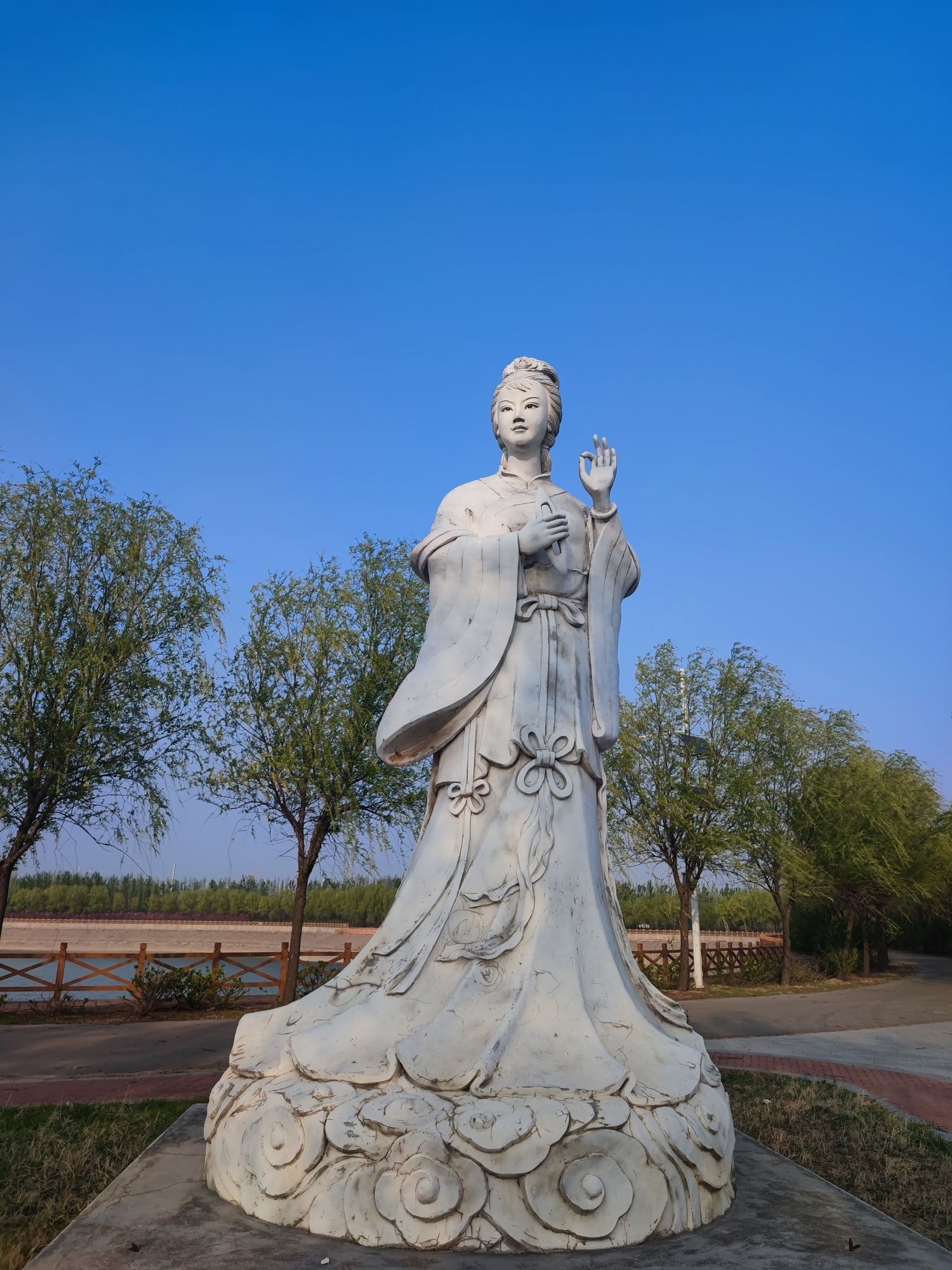 织女湖旅行图片 1