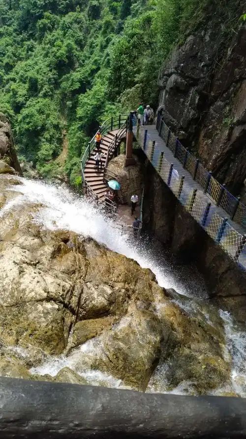 滴水源景区旅行图片 2