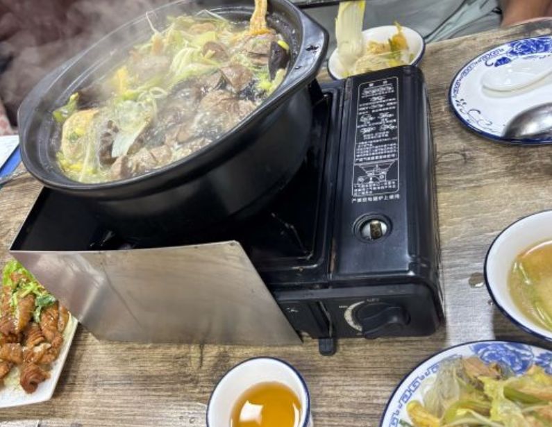 杨记牛杂煲·斋菜煲(金山小区店)
