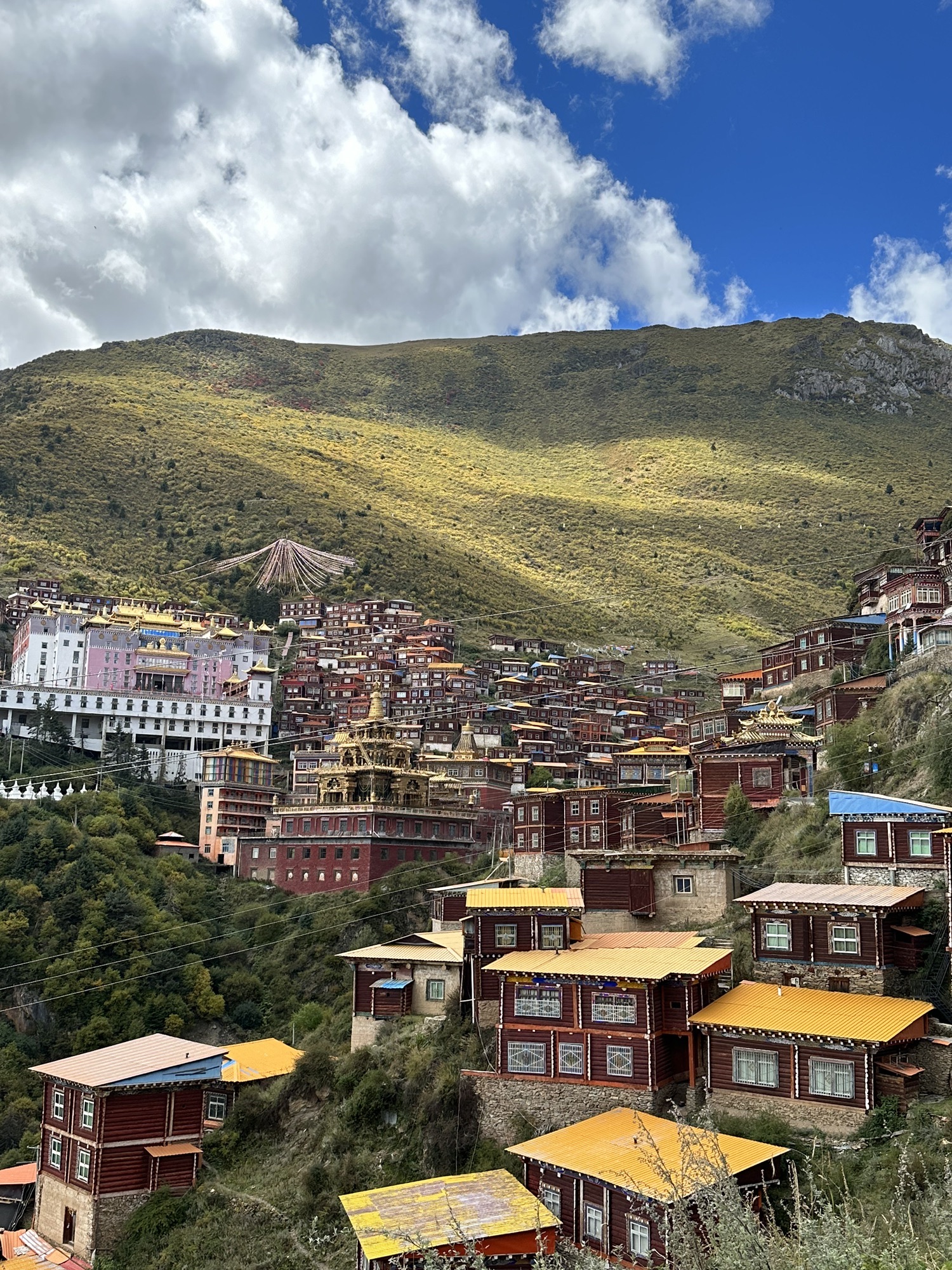 德格噶陀寺实景照片