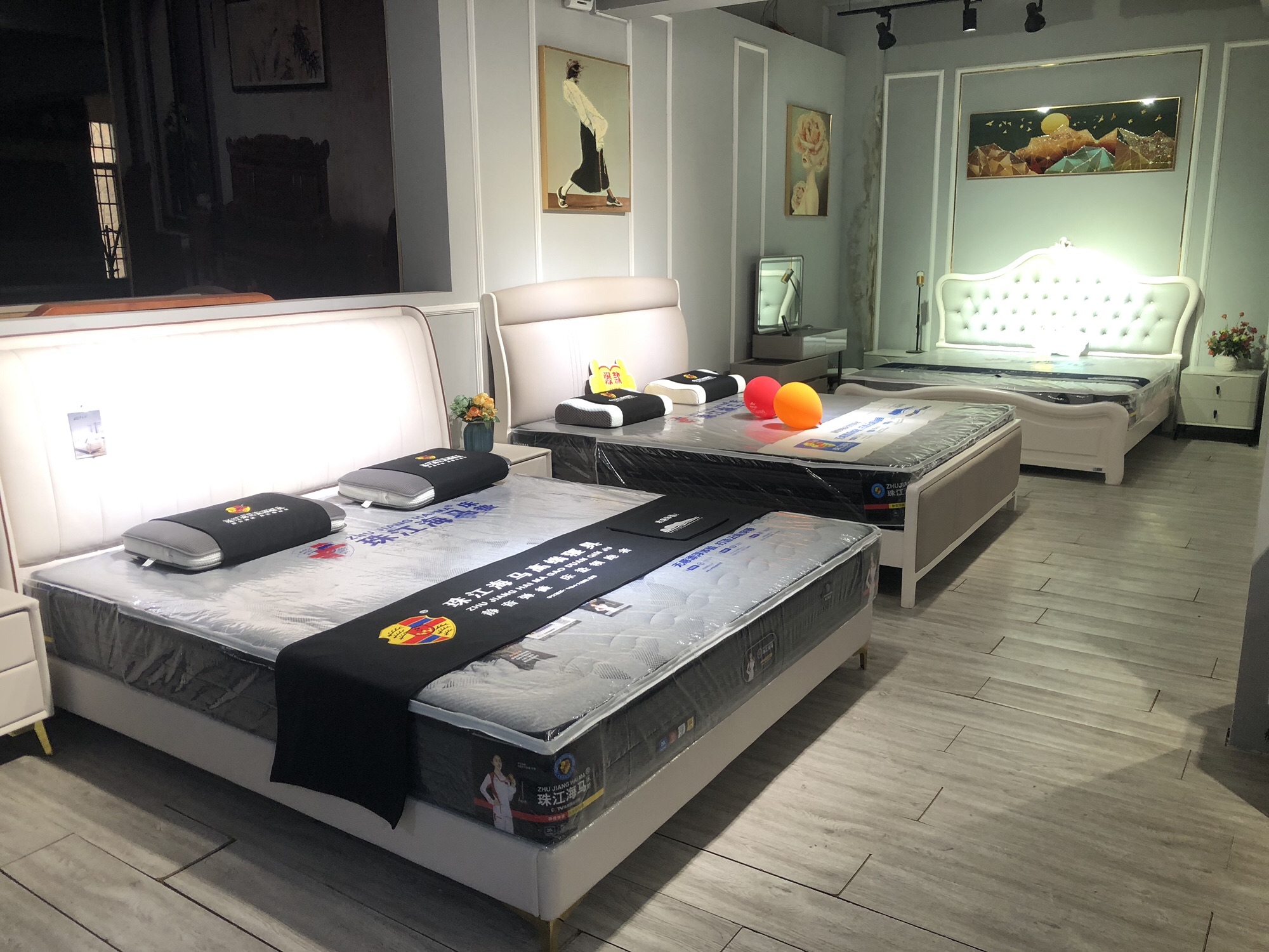 环江宏兴家具城