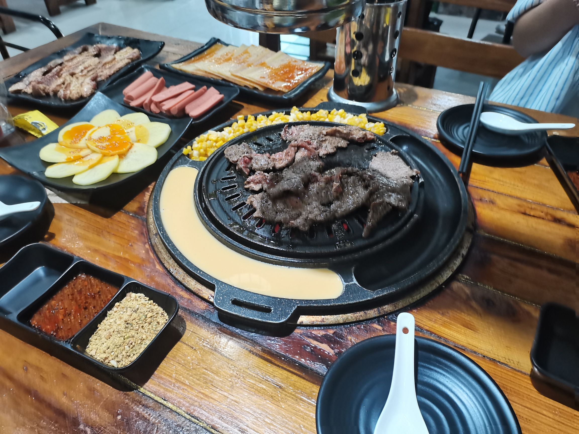 东北木碳烤肉(稷山店)门店外观