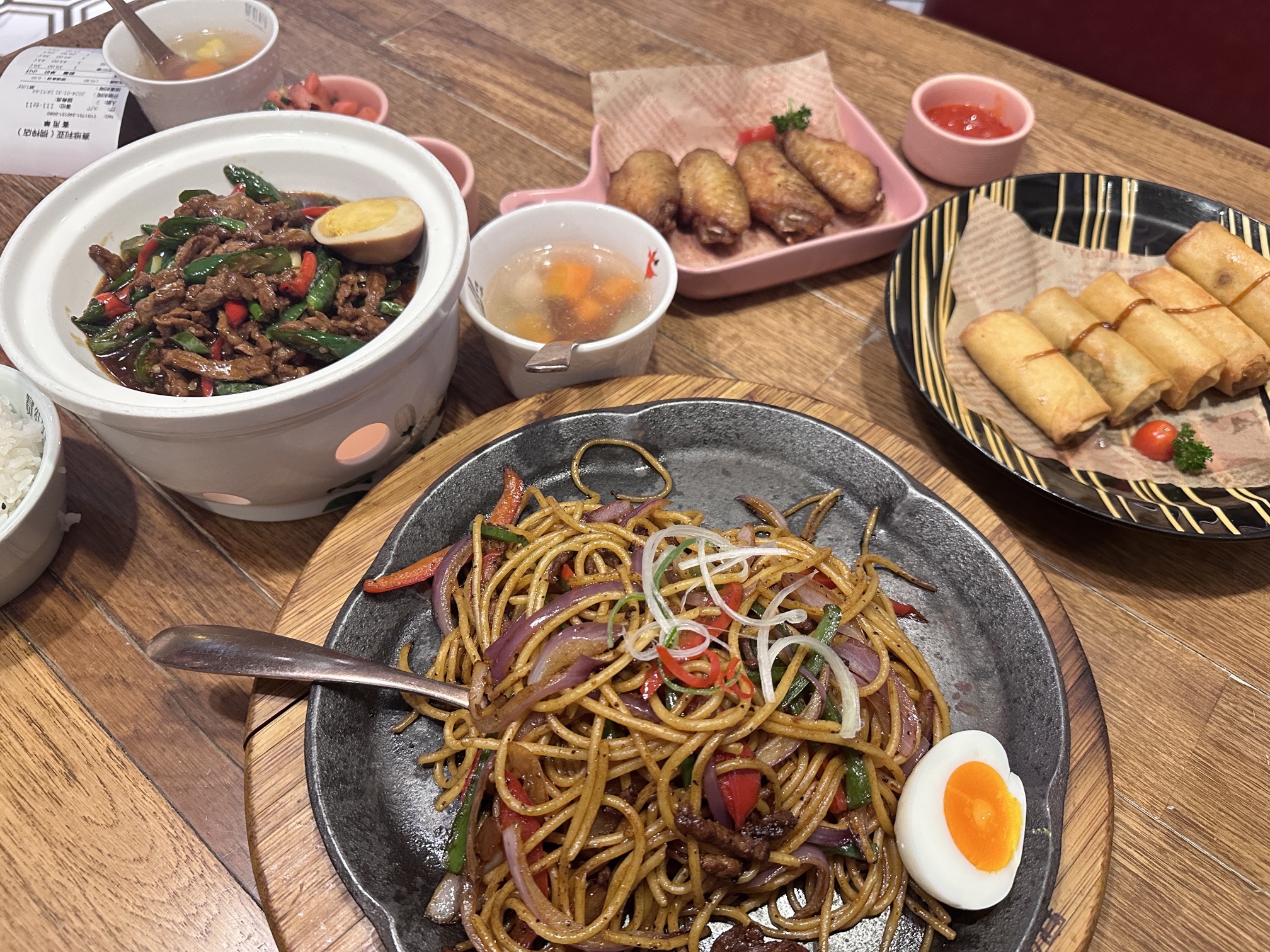 赛维利亚休闲小聚餐厅(桐梓店)