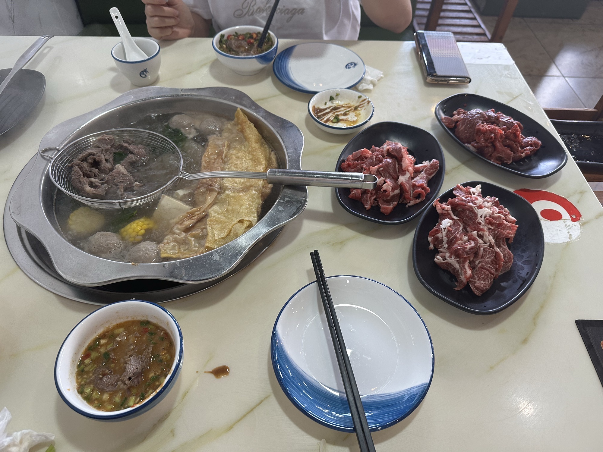 荣达潮汕牛肉火锅(海棠湾藤桥店)