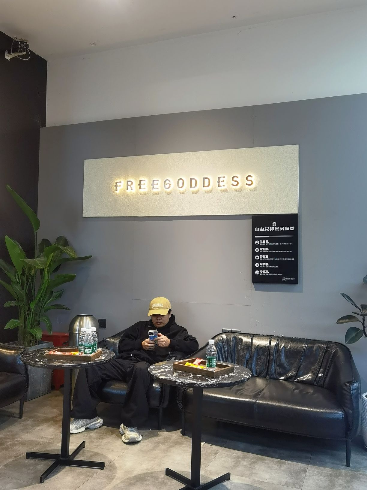 自由女神造型(汇融MALL店)