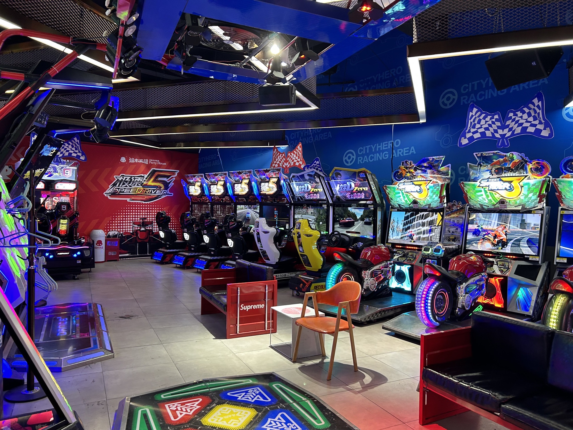 城市英雄(赣州步步高新天地店)