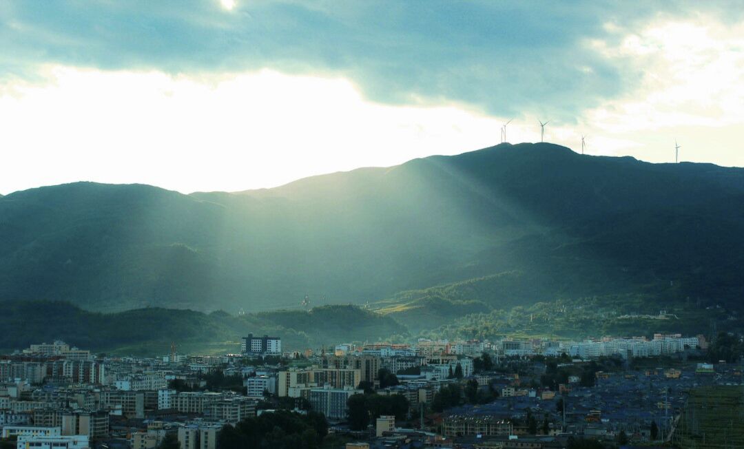 昭觉县火把广场旅行图片 2