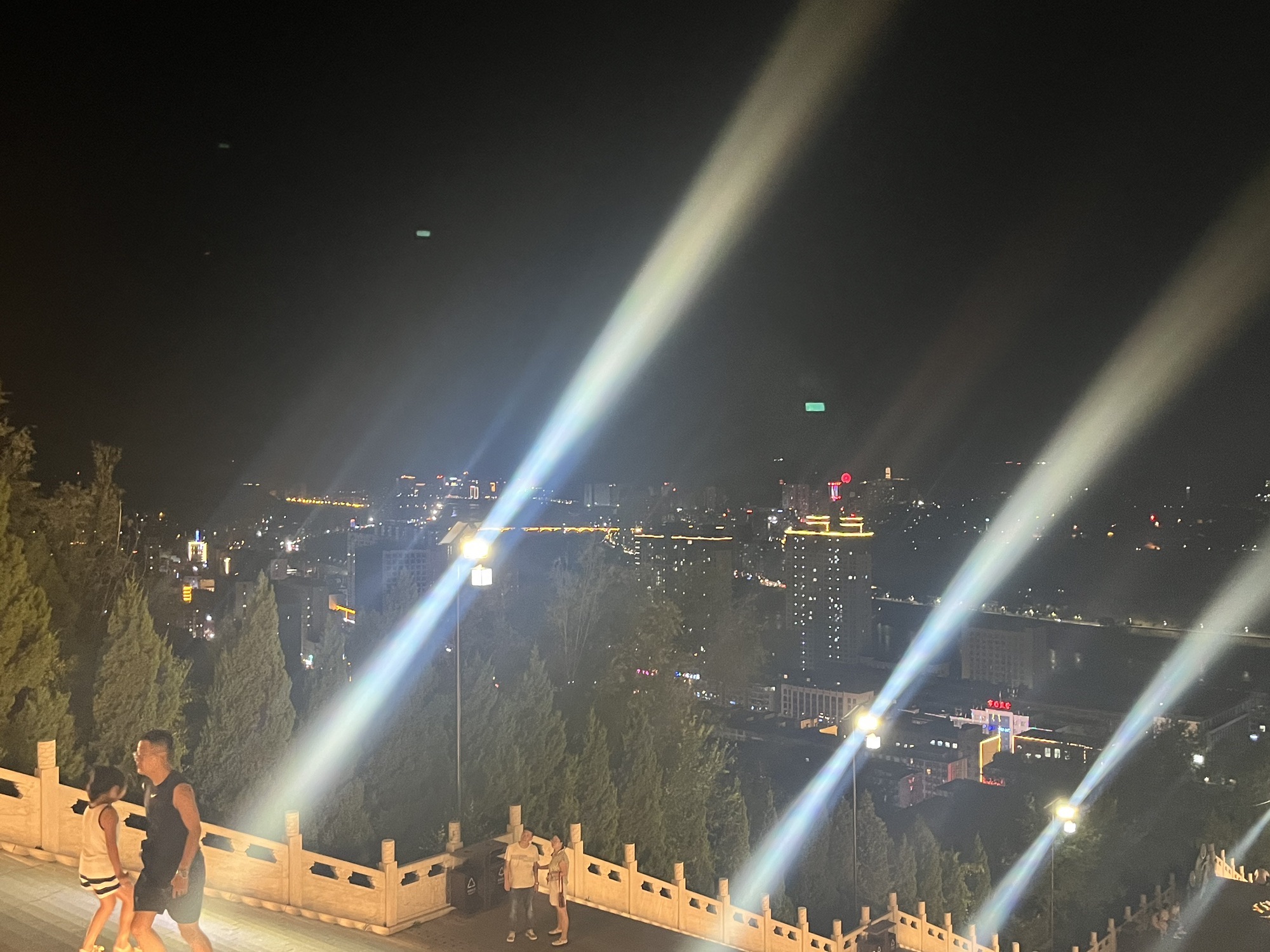 兴保塔旅行图片 3