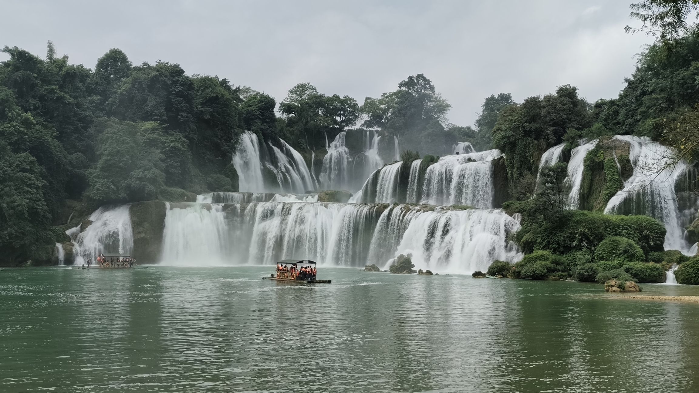 德天跨国大瀑布风景区-全景观瀑台