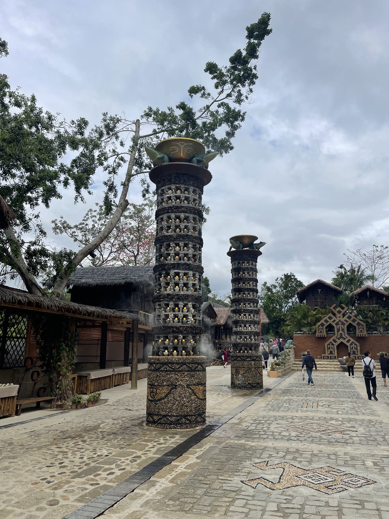 海南槟榔谷黎苗文化旅游区-南药体验区