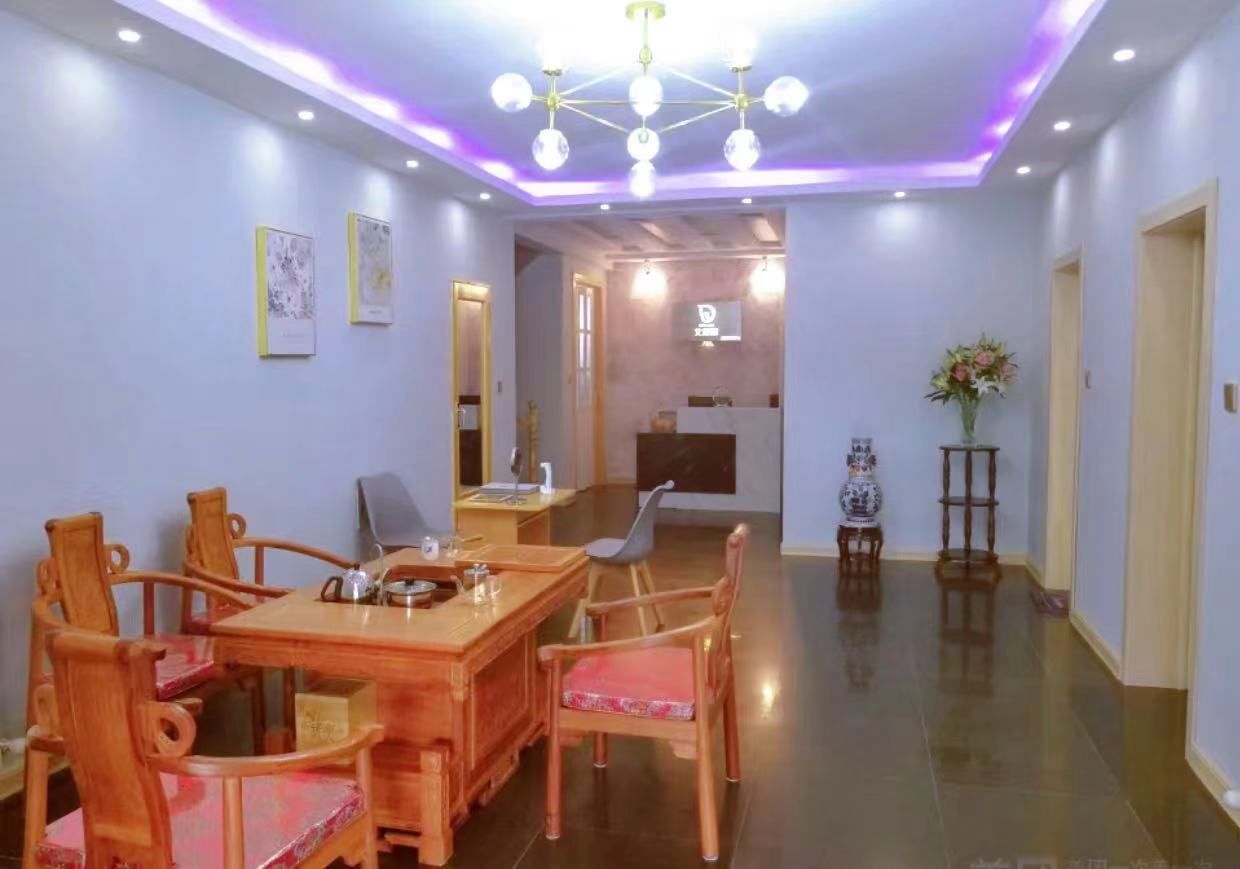 艾清潭皮肤管理中心(天骄嘉园店)