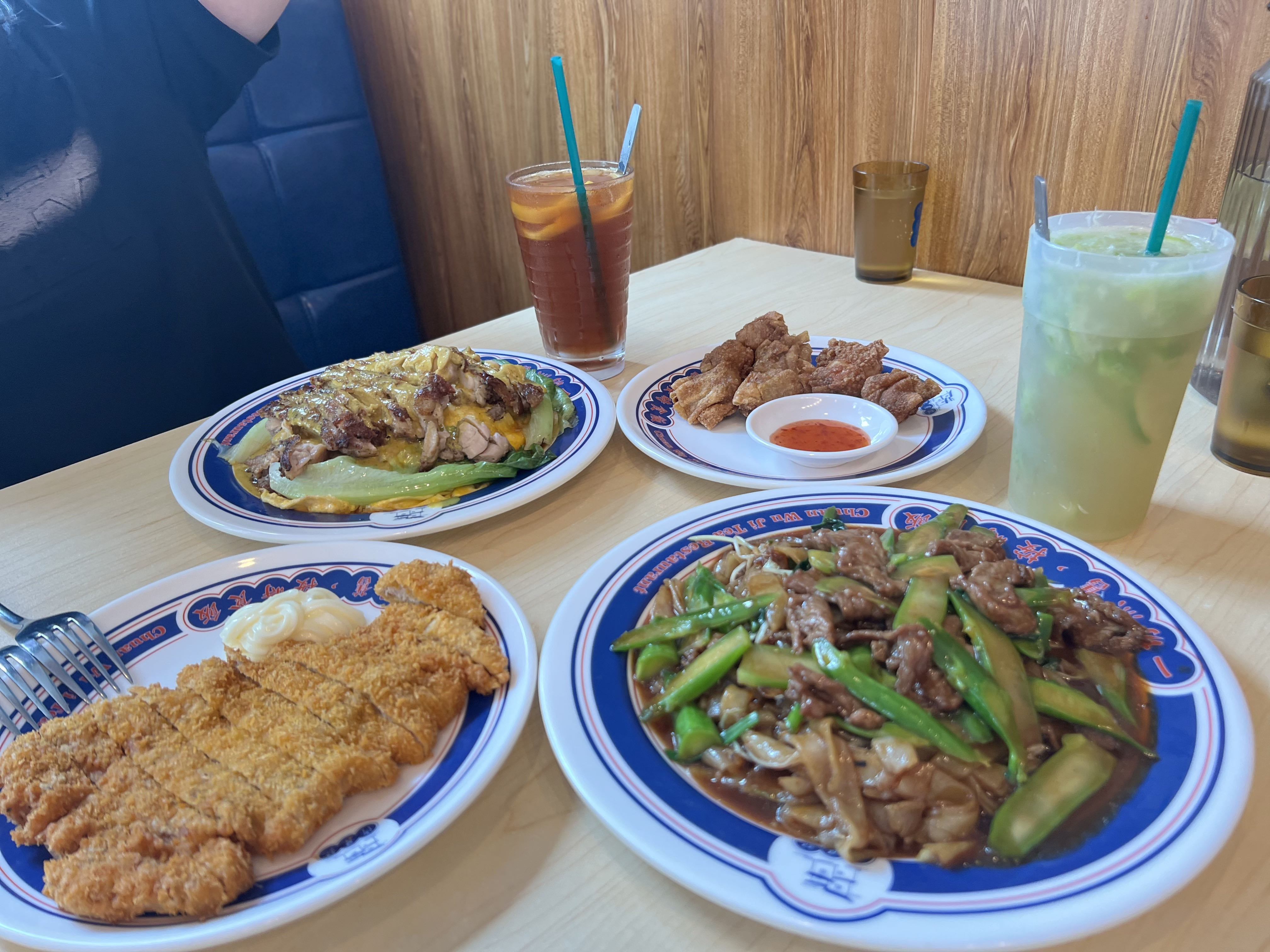 传屋记茶餐厅(世纪年华店)