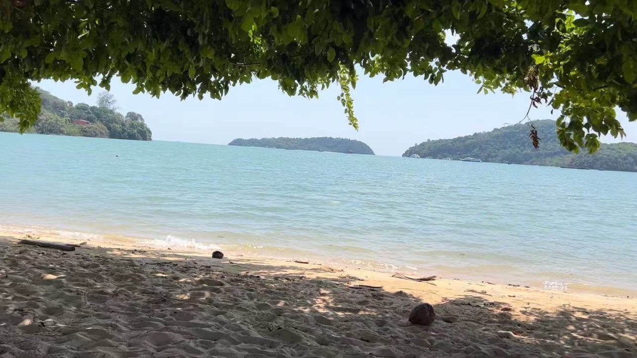 角头湾浴浪听海沙滩旅行图片 3