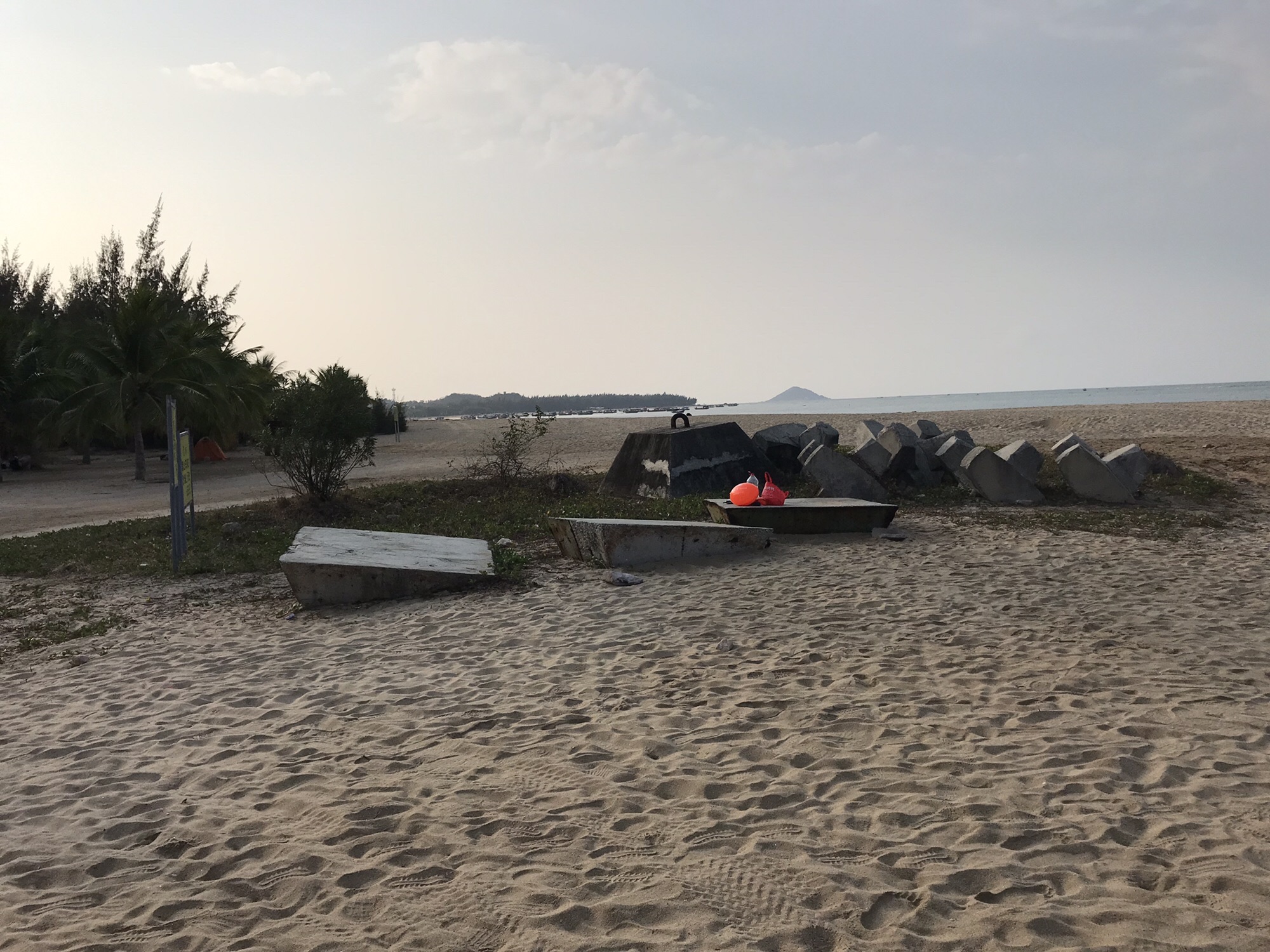 角头湾浴浪听海沙滩旅行图片 2
