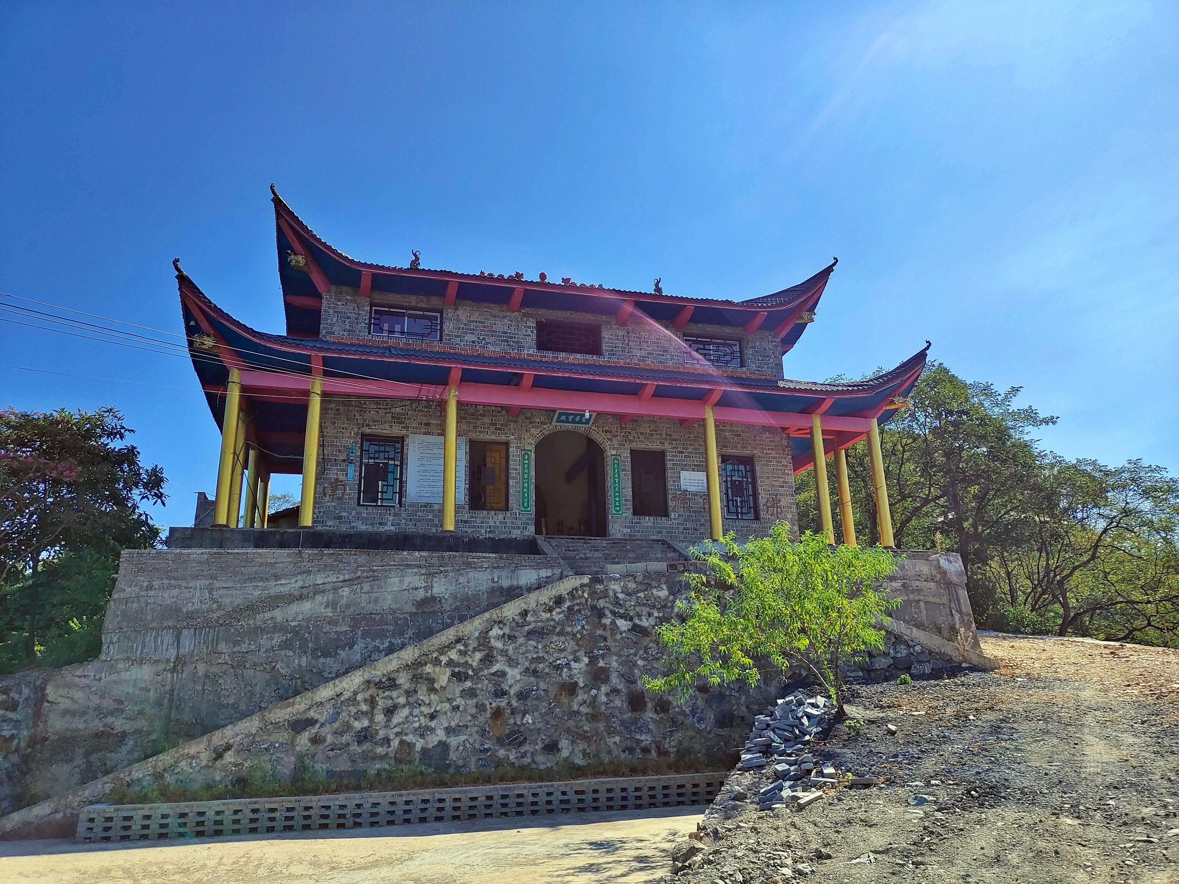 安化梅山寺实景照片