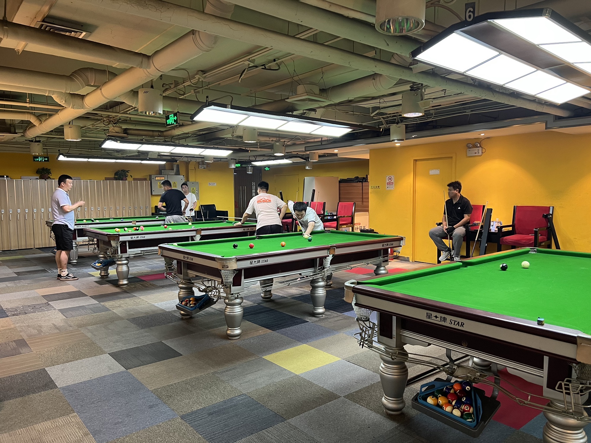 场地封面-浩瀚星宇台球俱乐部(中关村智诚科创大厦店)