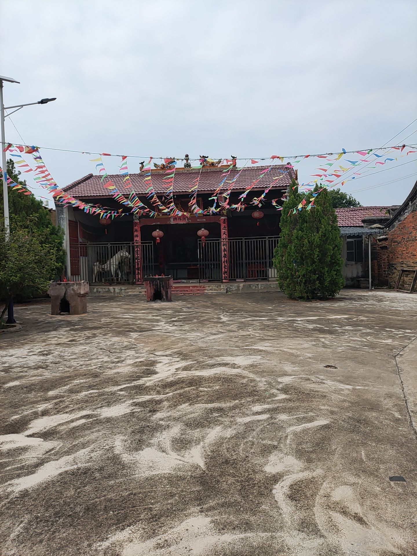 兴珠庙实景照片