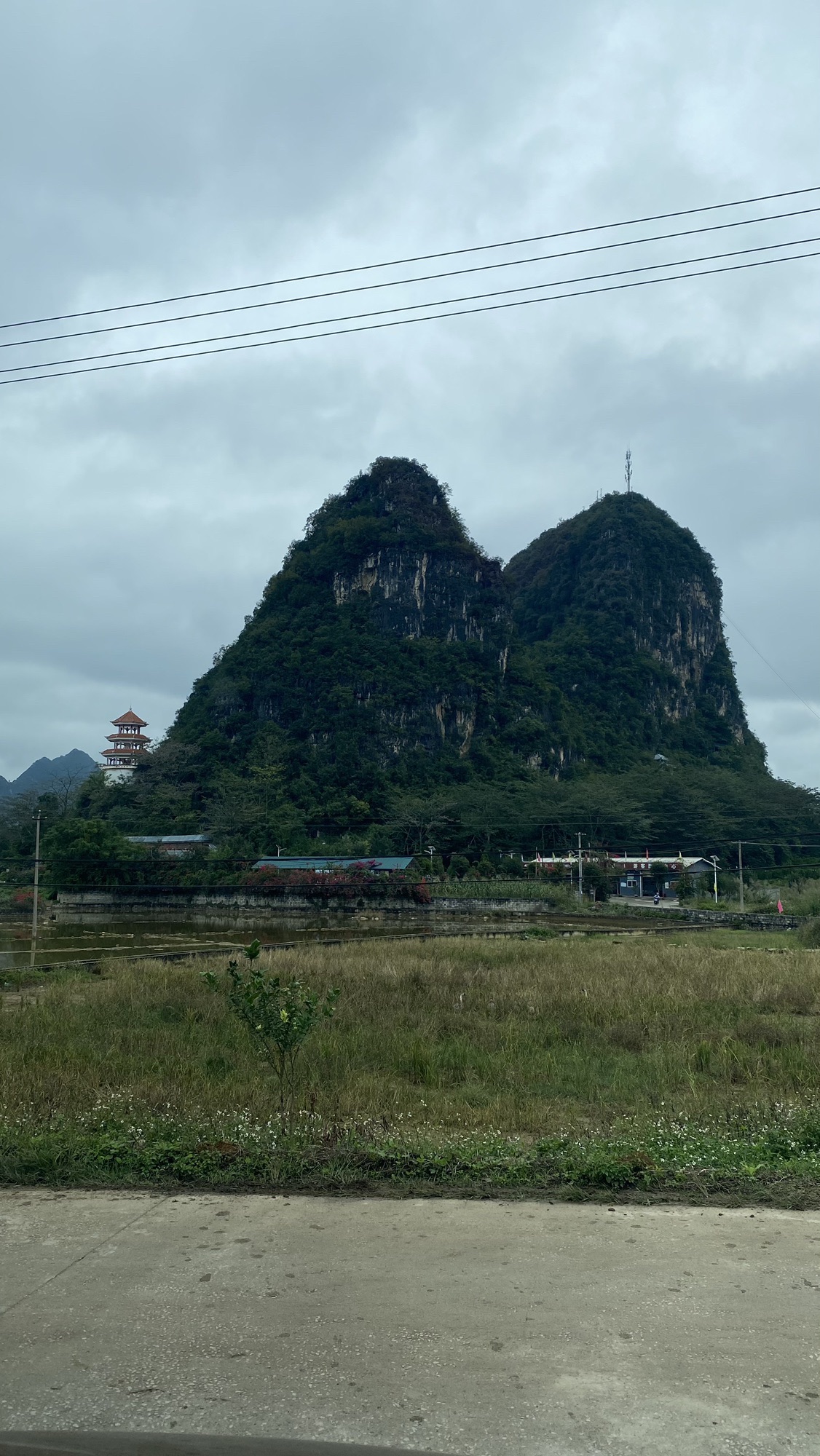 福峒山(胡志明洞)风景区旅行图片 3